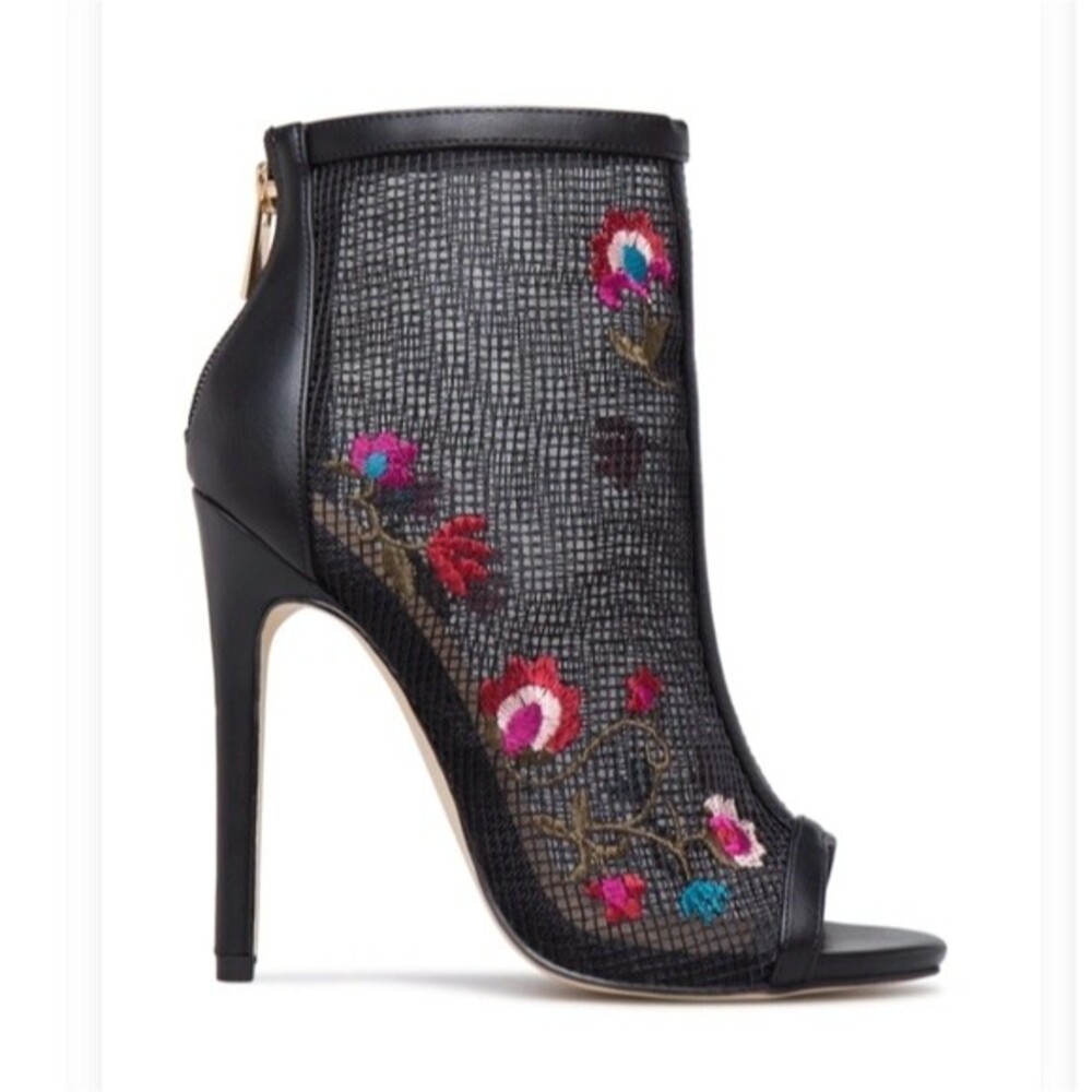 Shoe Dazzle Marissa Mesh Cage Booties size 8 - Picture 3 of 6